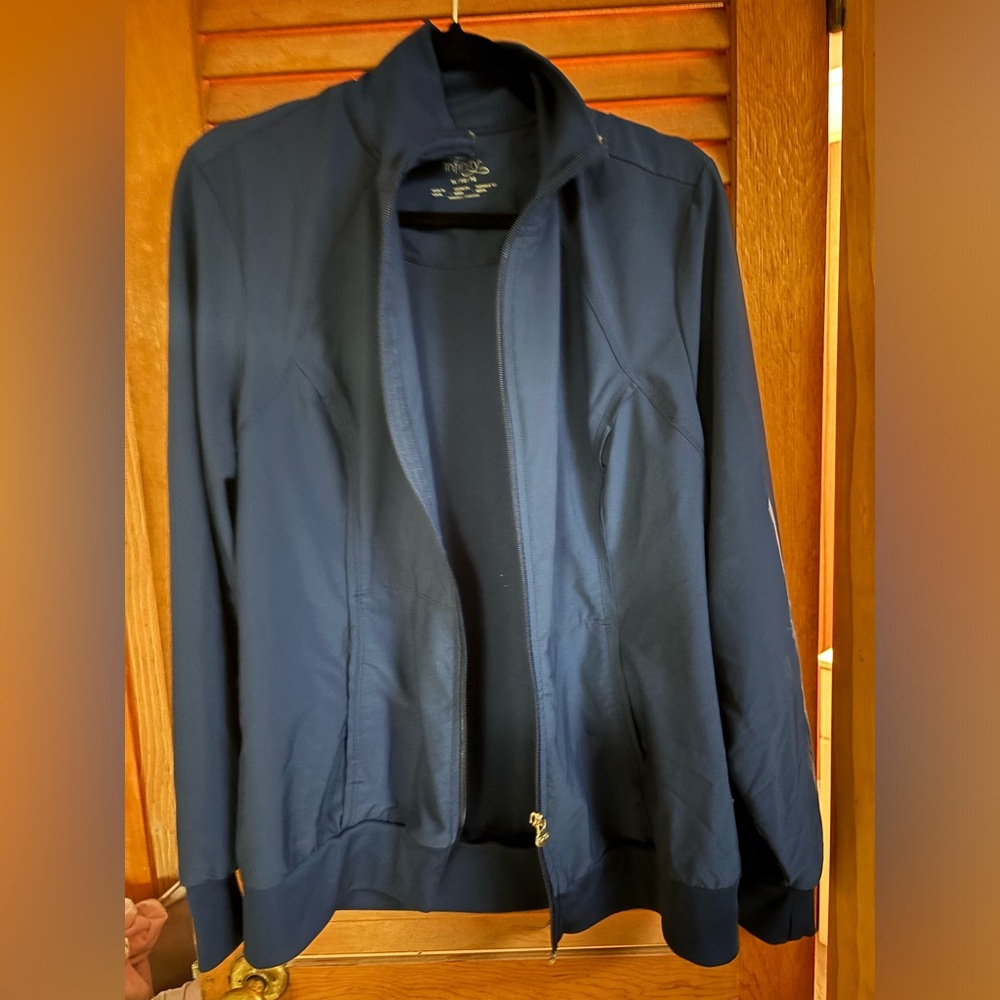 Cherokee infinity XL women’s scrub jacket